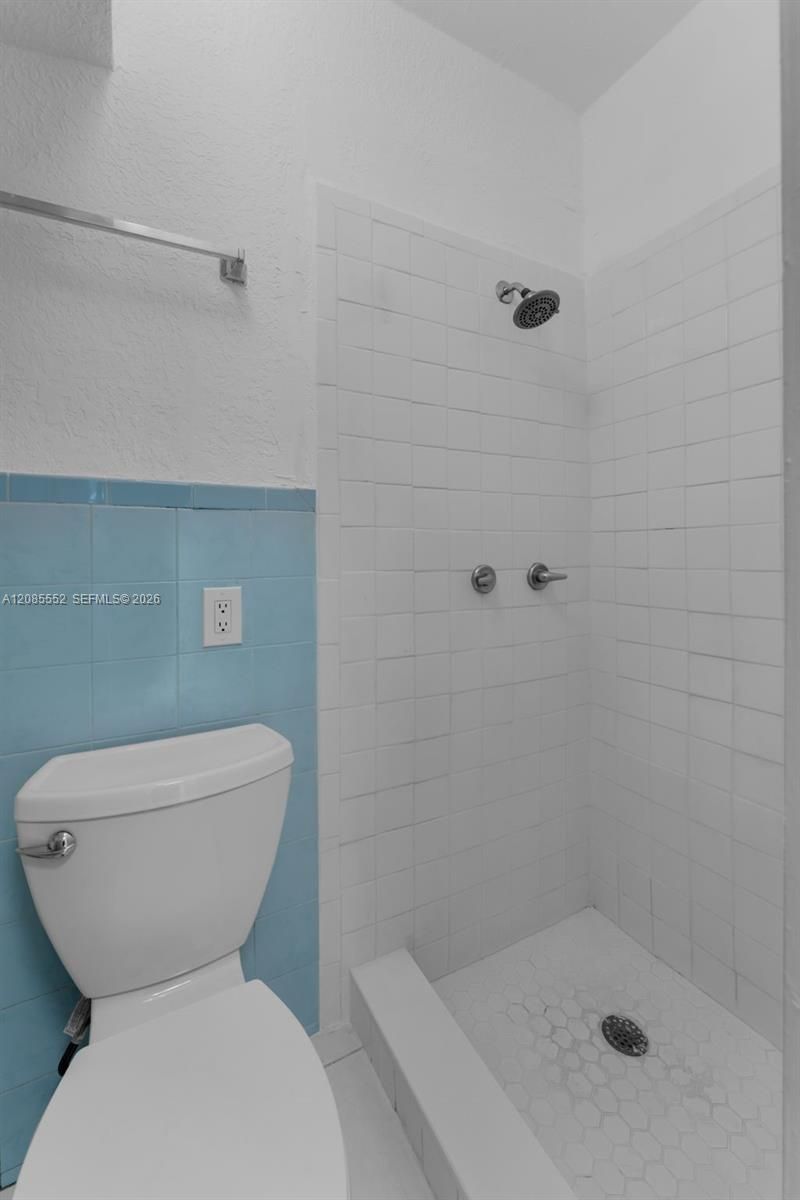 201 SW 51st Ct, Unit 5, Miami, FL 33134 Photo
