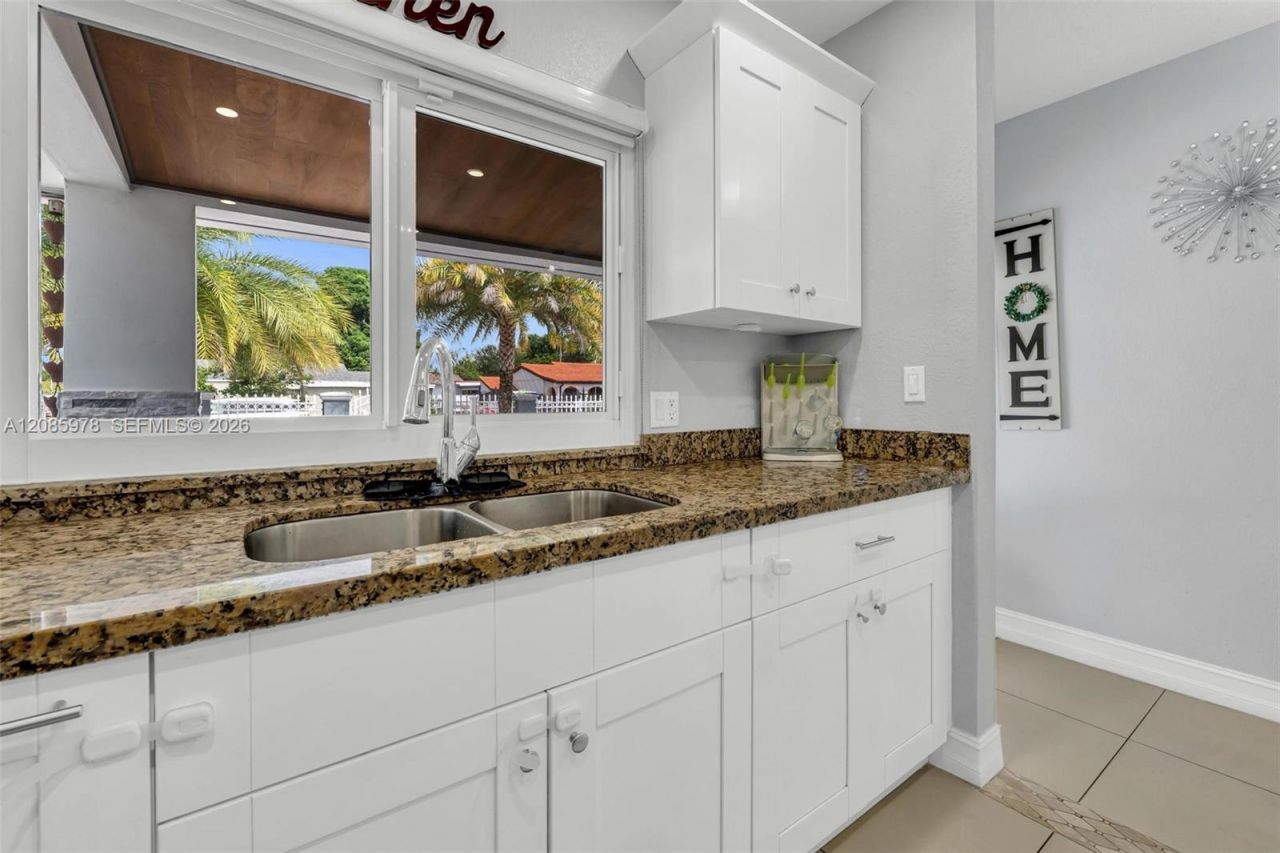 10140 NW 26th Ave, Miami, FL 33147 Photo