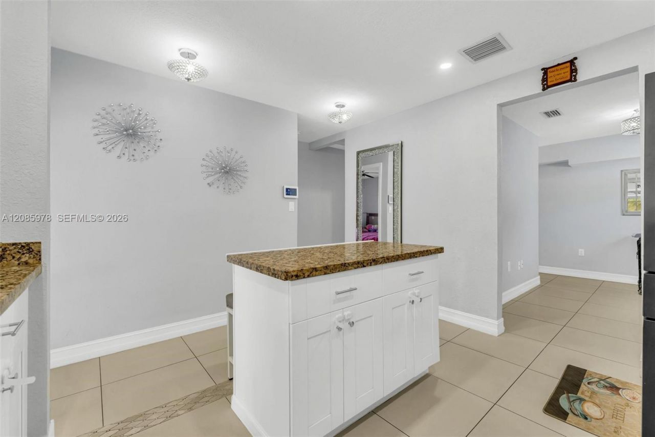 10140 NW 26th Ave, Miami, FL 33147 Photo