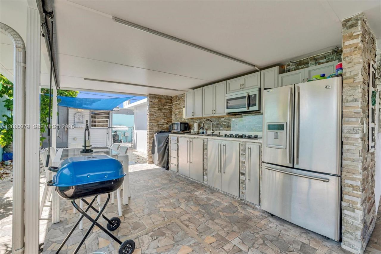 10140 NW 26th Ave, Miami, FL 33147 Photo