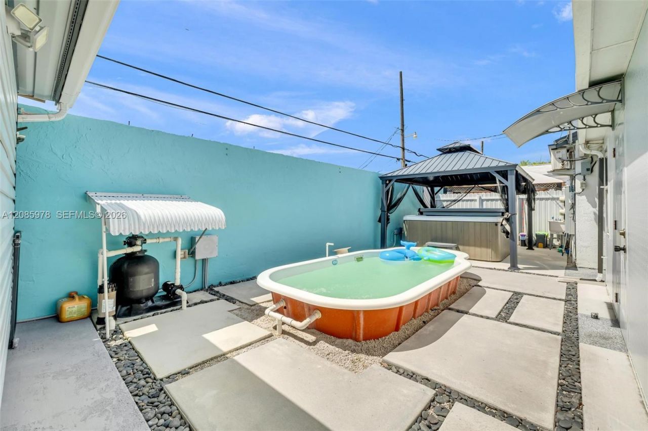 10140 NW 26th Ave, Miami, FL 33147 Photo