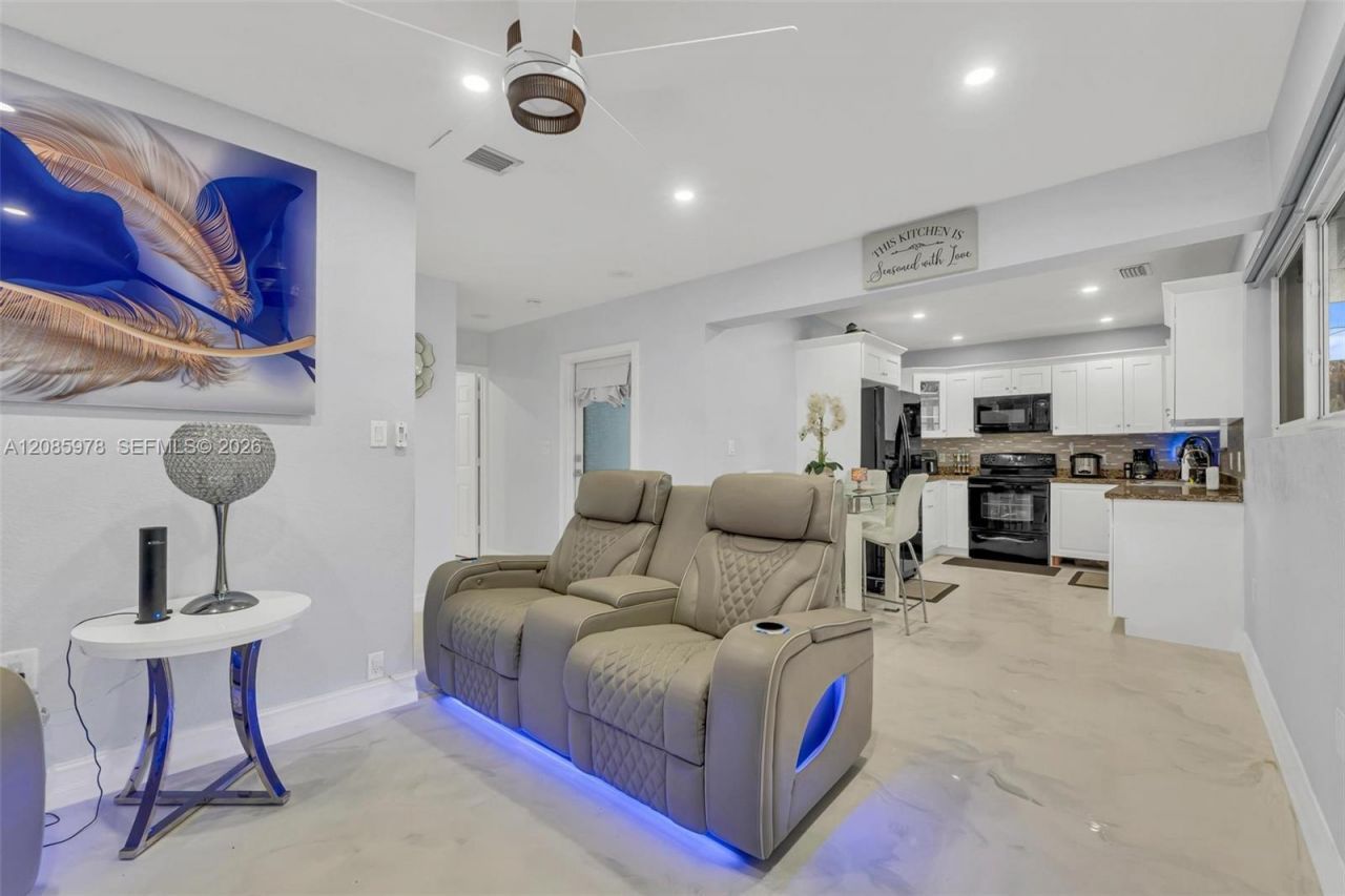 10140 NW 26th Ave, Miami, FL 33147 Photo