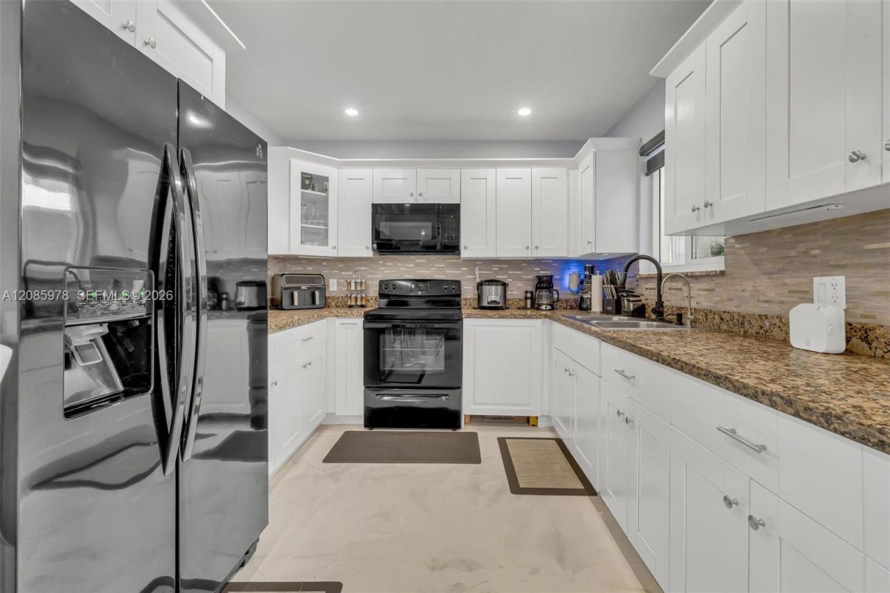 10140 NW 26th Ave, Miami, FL 33147 Photo