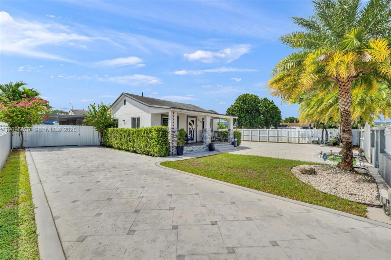 10140 NW 26th Ave, Miami, FL 33147 Photo