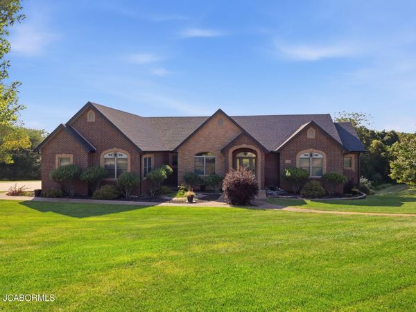 2110 HEARTLAND RIDGE, Jefferson City, MO 65109