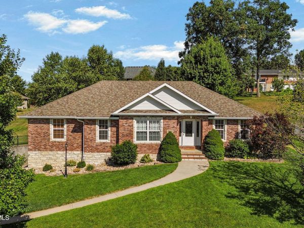 5416 LA CHARETTE DRIVE, Jefferson City, MO 65109