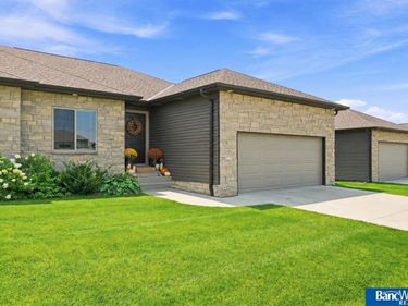 3719 Broadbear Road, Lincoln, NE 68516
