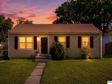 1030 Hartley Street, Lincoln, NE 68521