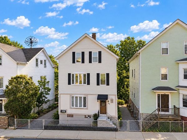 650 Third, Fall River, MA 02721