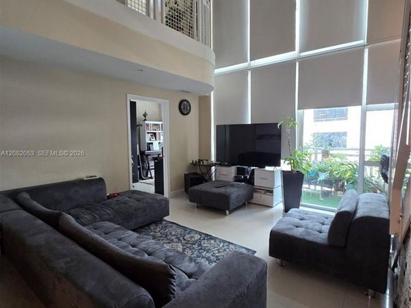 244 Biscayne Blvd , Unit 652, Miami, FL 33132