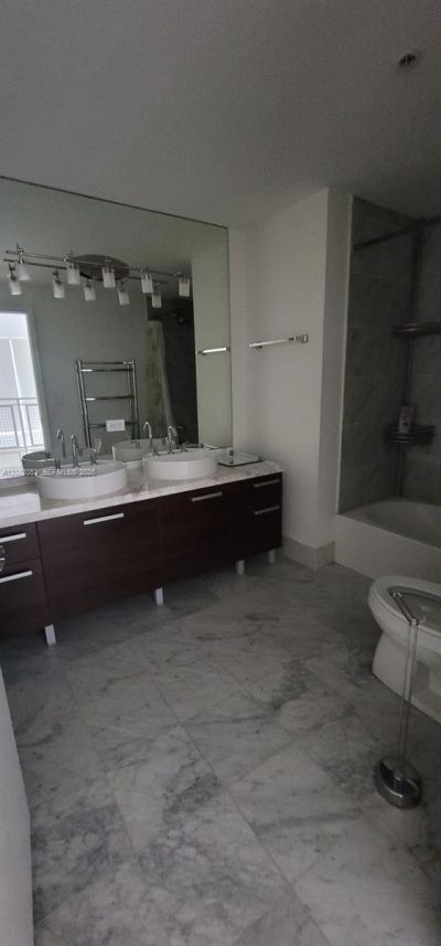 244 Biscayne Blvd, Unit 652, Miami, FL 33132 Photo