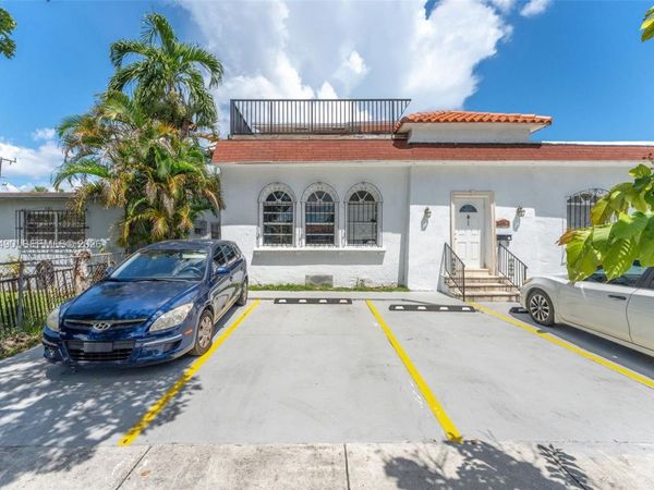 5629 SW 7th St, Miami, FL 33134