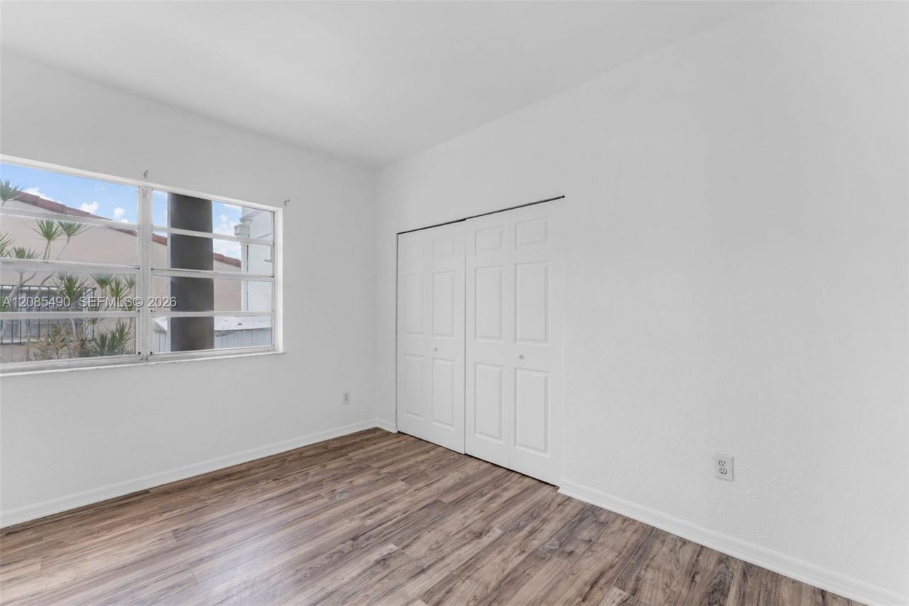 5629 SW 7th St, Miami, FL 33134 Photo