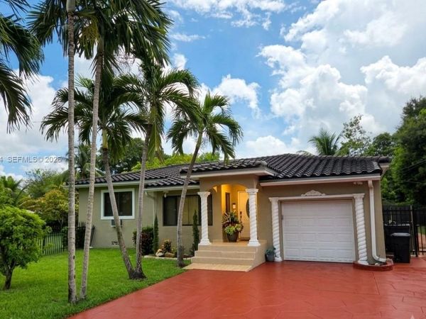 240 NE 152nd St , Unit N/A, Miami, FL 33162