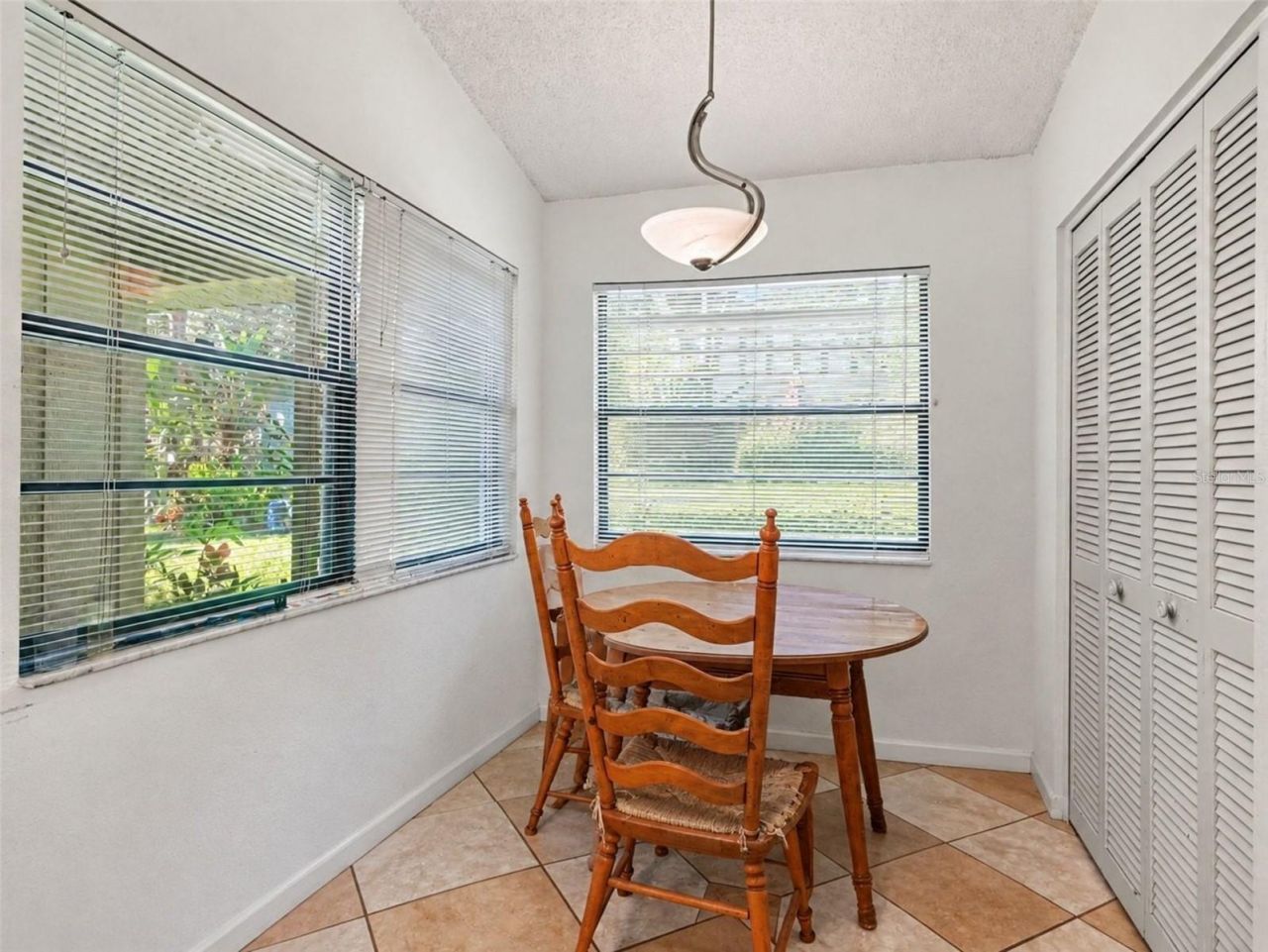 5031 Barrington Circle, Unit 601, Sarasota, FL 34234 Photo