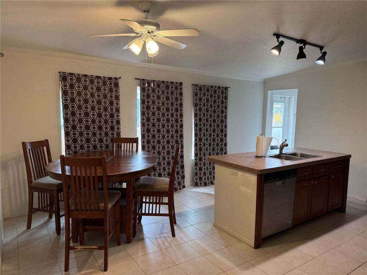 4119 SE Lemon Avenue, Highland City, FL 33846 Photo