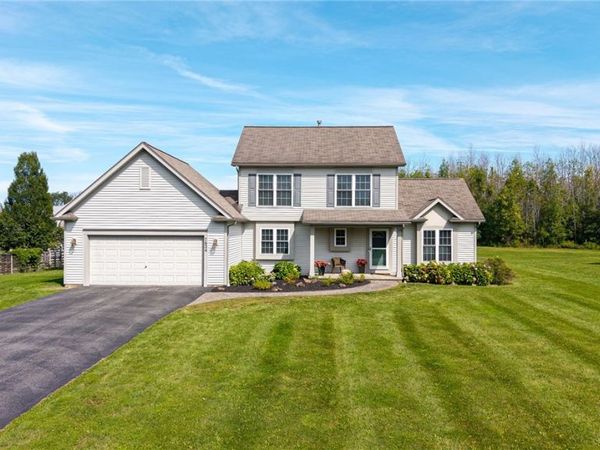 7624 Lake Meadow Drive , Ontario, NY 14519
