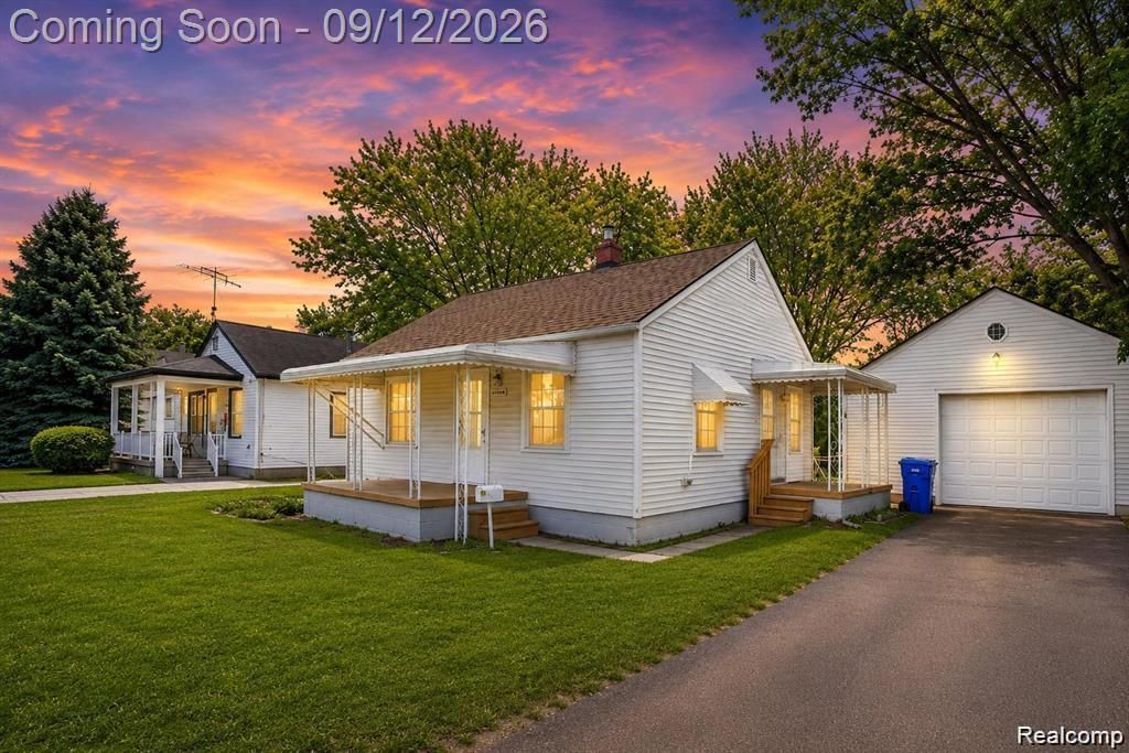 24895 Marigold Avenue , Warren, Mi 48089 Main Photo