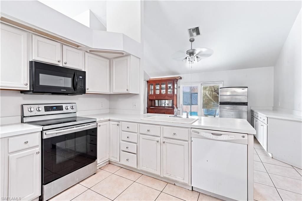 1140 Golden Gate Blvd W, Naples, FL 34120 Photo