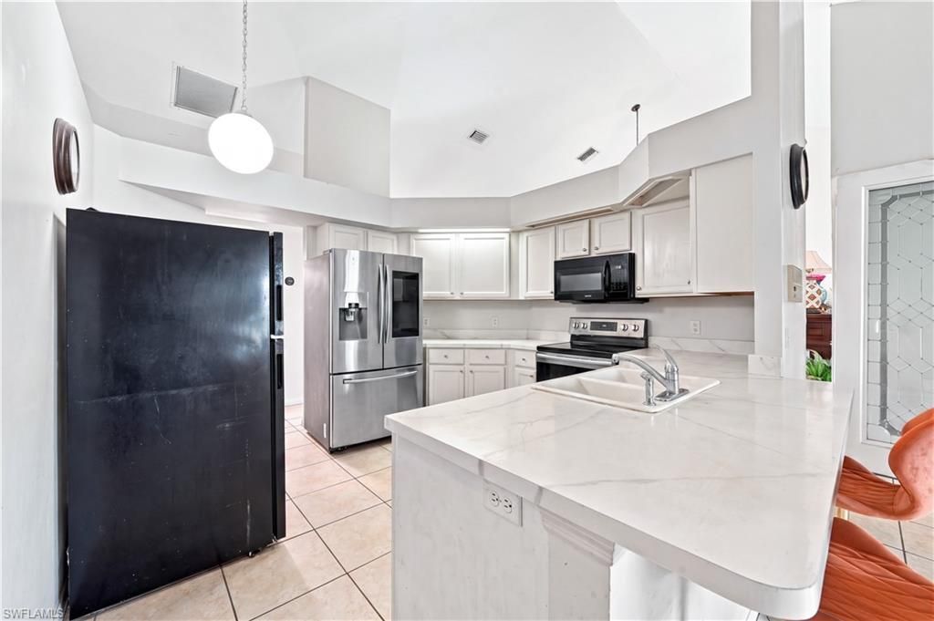 1140 Golden Gate Blvd W, Naples, FL 34120 Photo