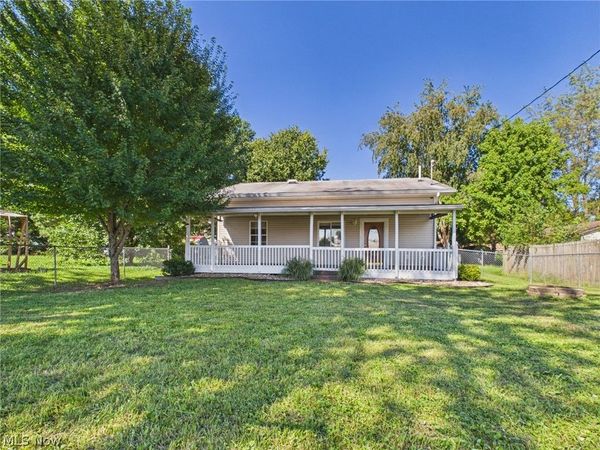 505 Walnut Street , Belpre, OH 45714
