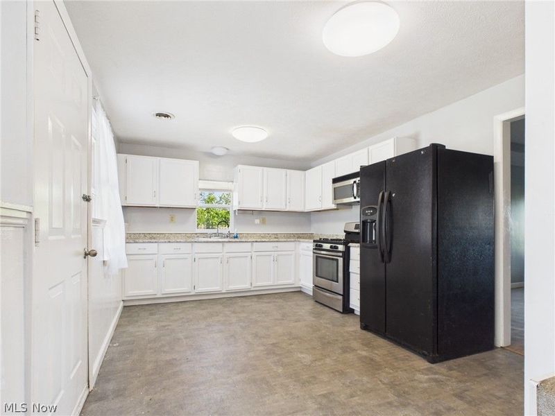 505 Walnut Street, Belpre, OH 45714 Photo 9