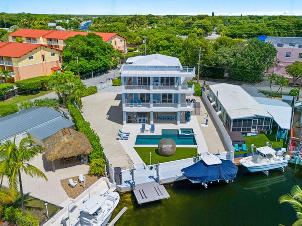 1642 Churchill Downs, KEY LARGO, FL 33037