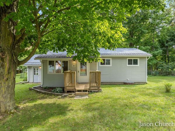 170 Saint Johns Street, Freeport, MI 49325