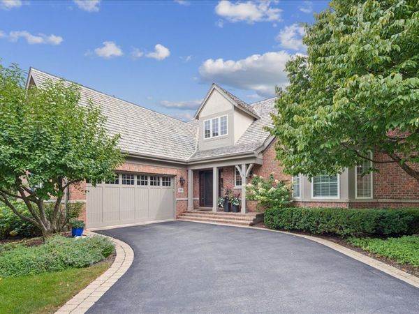 2419 Fox Meadow Circle , Northfield, IL 60093