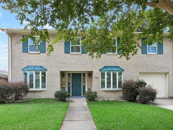2804 BELMONT Place, Metairie, LA 70002
