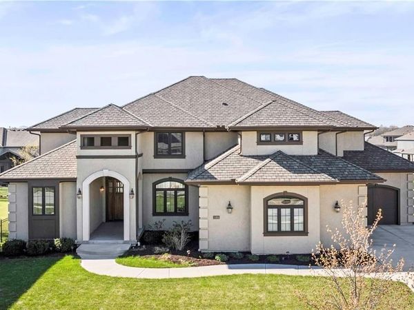 11315 W 166th Terrace, Overland Park, KS 66221