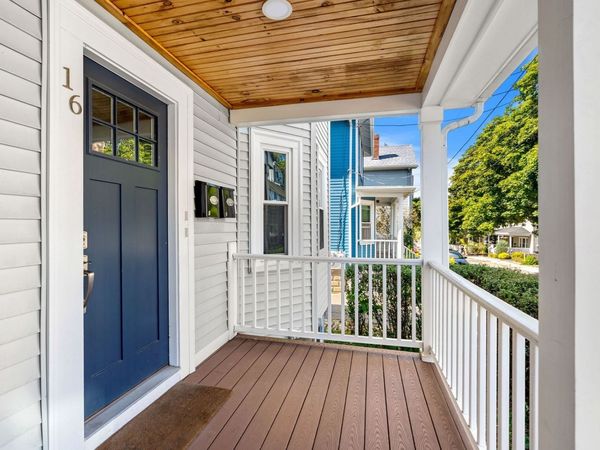16 Phelps St, Unit 2, Salem, MA 01970