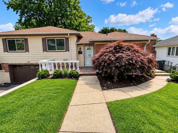 138 Edgecliff Terrace , Yonkers, NY 10705