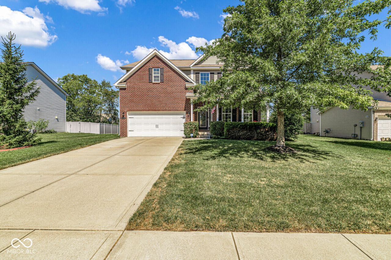 8486 Vyners Lane, Avon, IN 46123 Main Photo