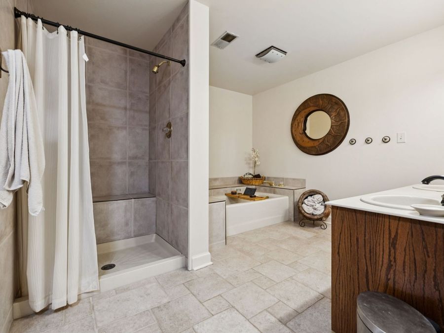 Property Image 79