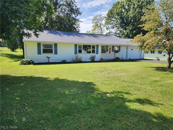 1645 Woodland Drive , Coshocton, OH 43812