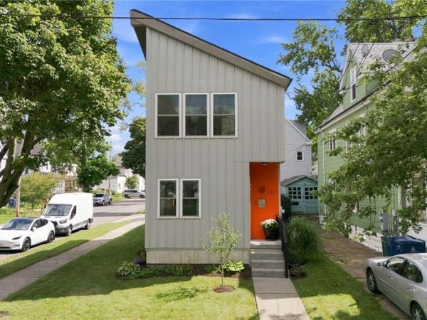 121 School Street , Buffalo, NY 14213