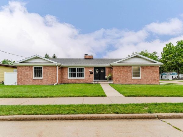 1433 HAZEL STREET, Oshkosh, WI 54901