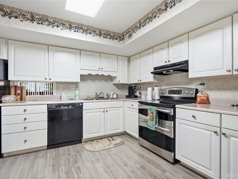 6447 Harbinger Lane, Miamisburg, OH 45449 Photo 7