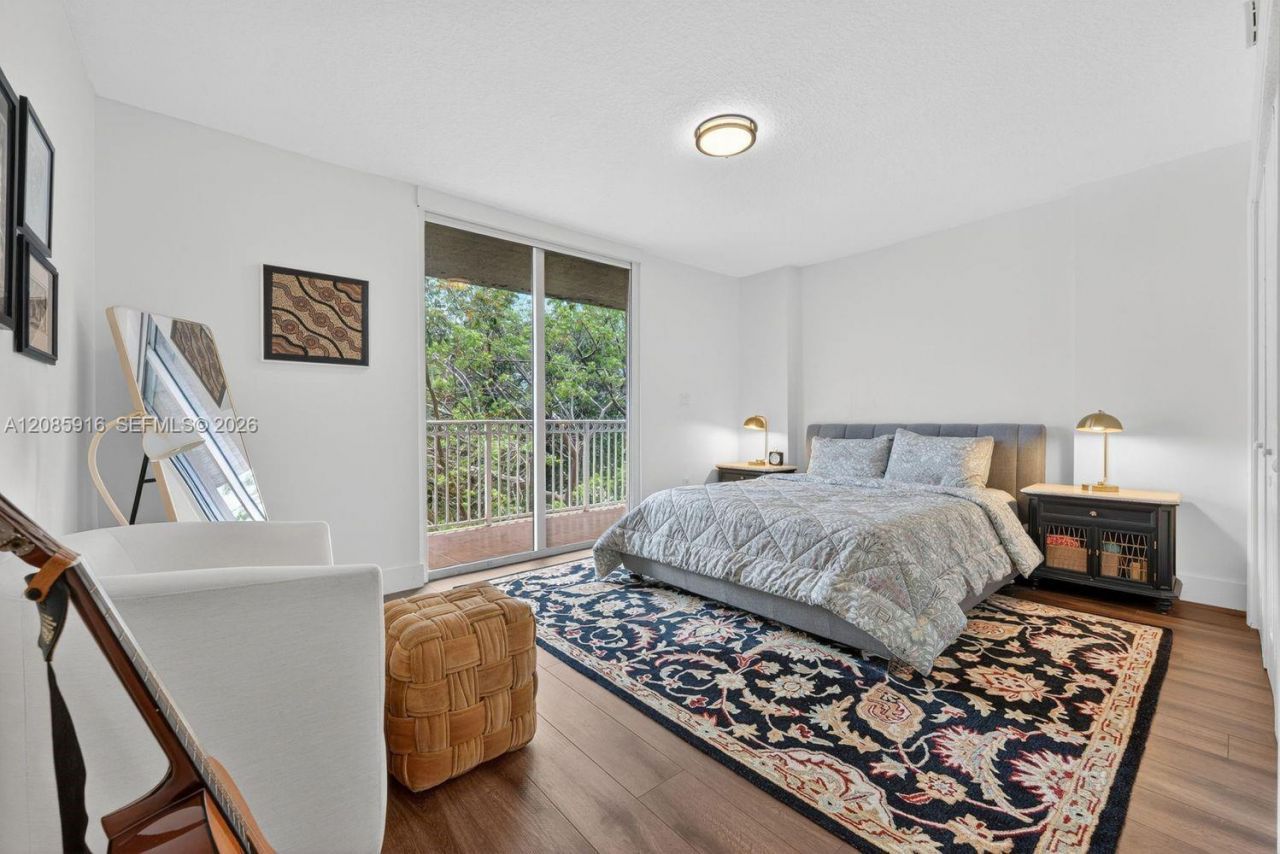 1650 Coral Way, Unit 607, Miami, FL 33145 Photo