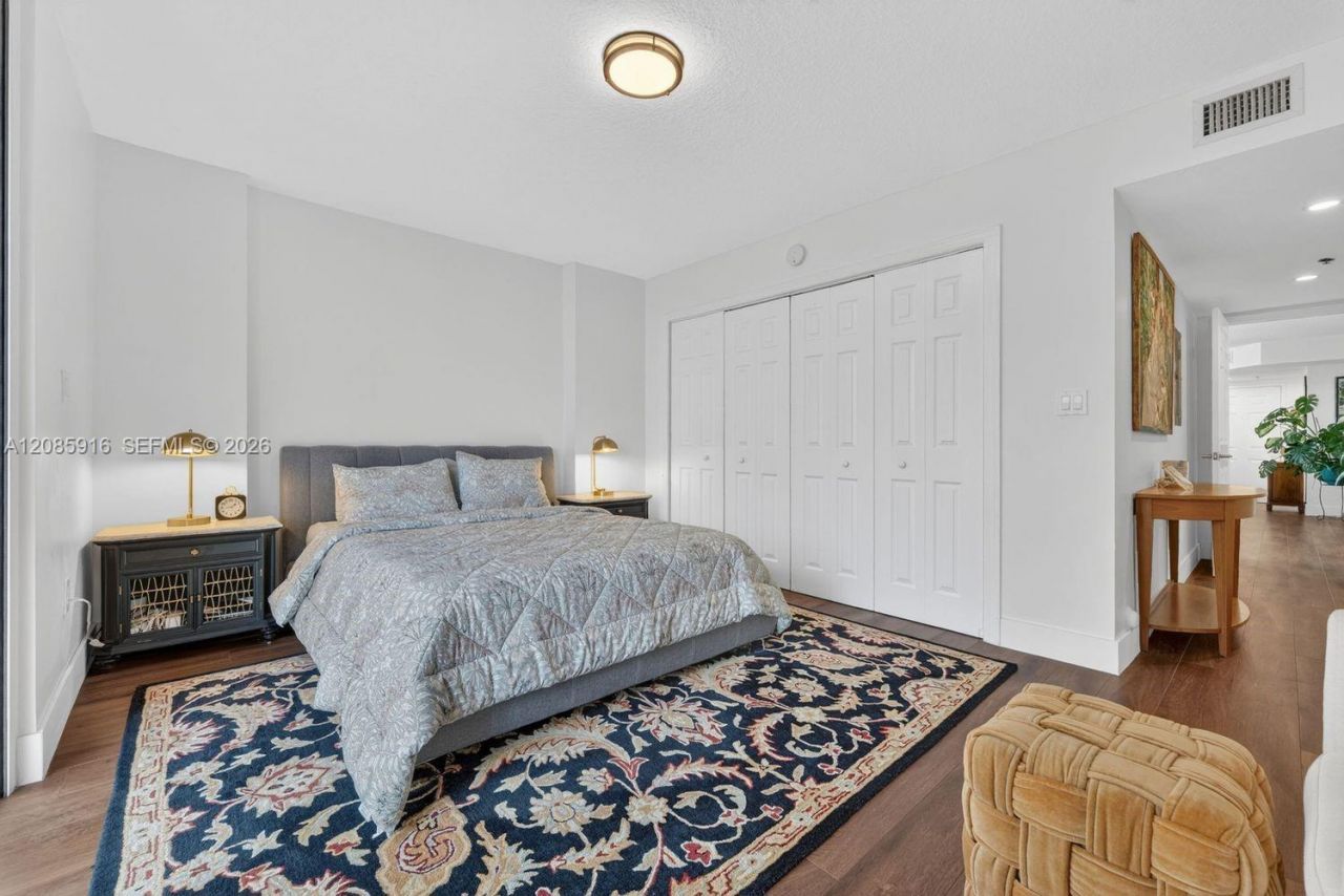 1650 Coral Way, Unit 607, Miami, FL 33145 Photo