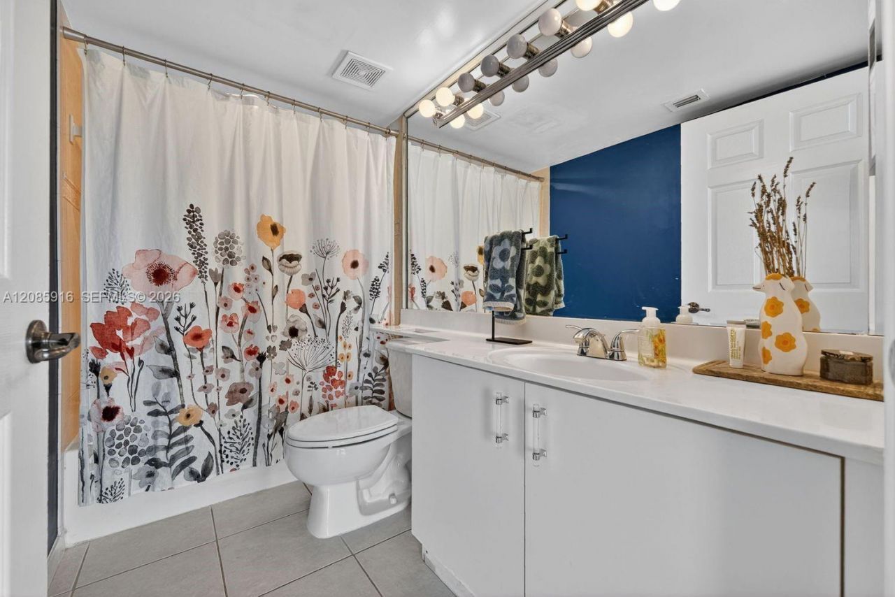 1650 Coral Way, Unit 607, Miami, FL 33145 Photo