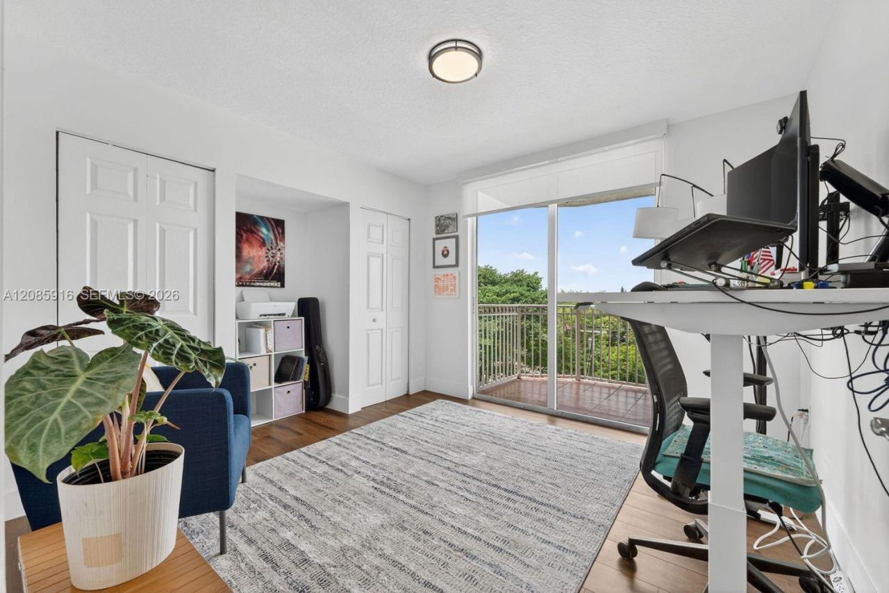 1650 Coral Way, Unit 607, Miami, FL 33145 Photo