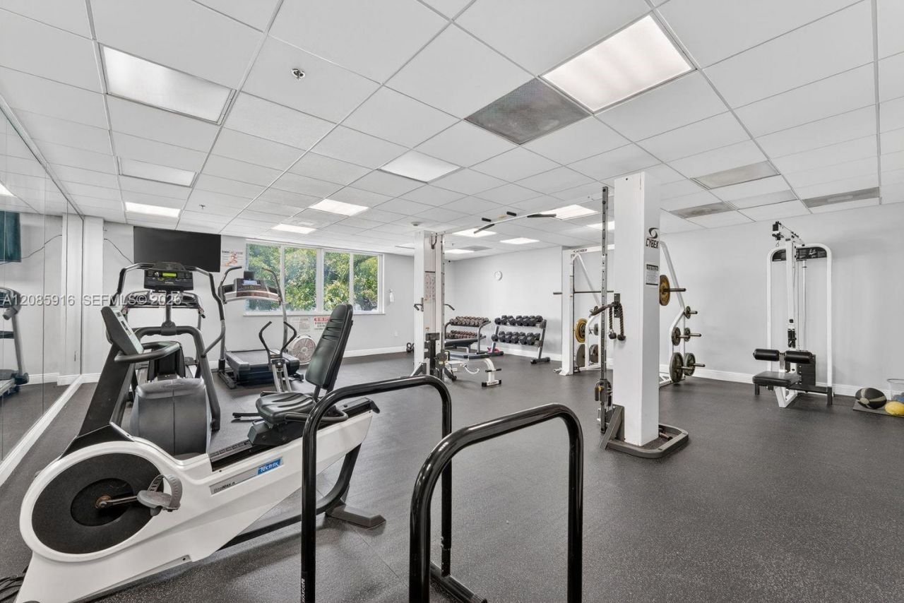 1650 Coral Way, Unit 607, Miami, FL 33145 Photo