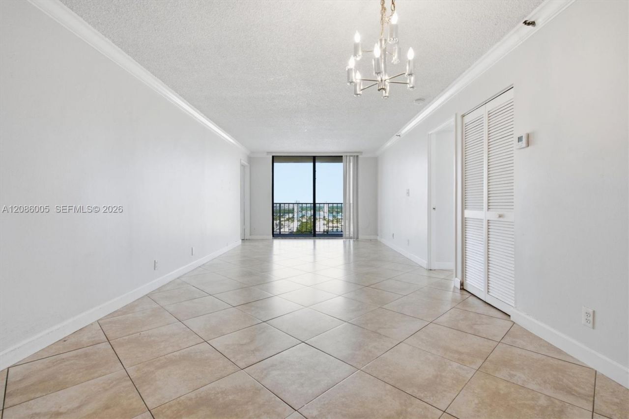 290 174th St, Unit 2104, Sunny Isles Beach, FL 33160 Photo