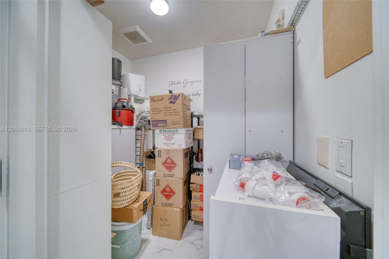 Full-service Beauty Salon For Sale In Pinecrest, Miami, FL 33156 Photo