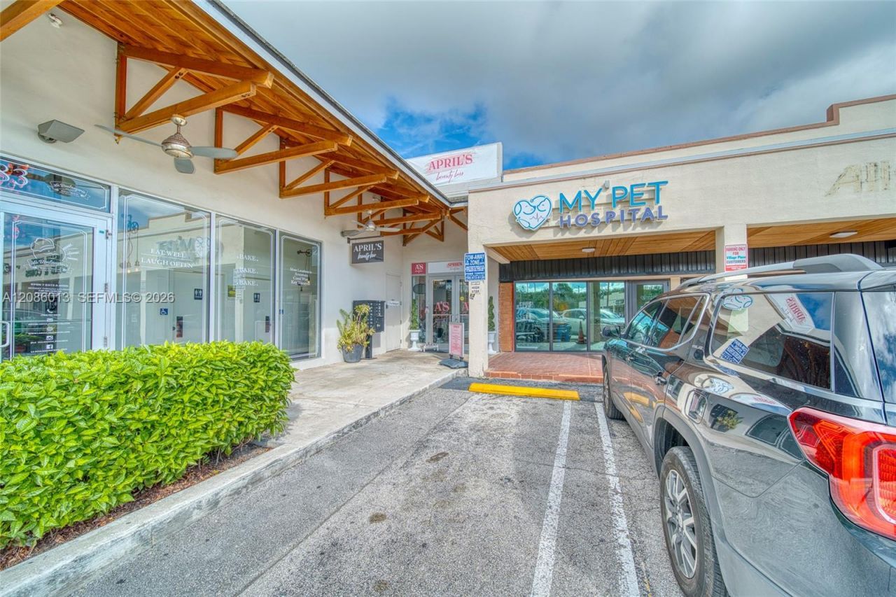 Full-service Beauty Salon For Sale In Pinecrest, Miami, FL 33156 Photo