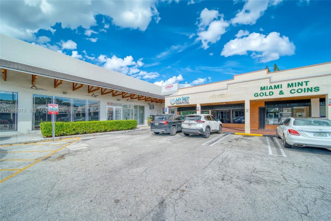 Full-service Beauty Salon For Sale In Pinecrest, Miami, FL 33156 Photo