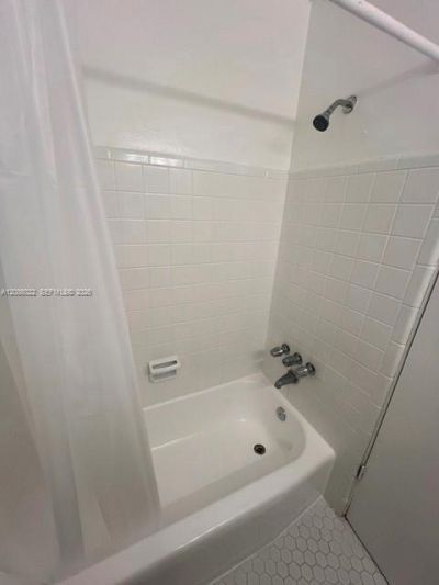 696 NE 85th St, Unit 2, Miami, FL 33138 Photo
