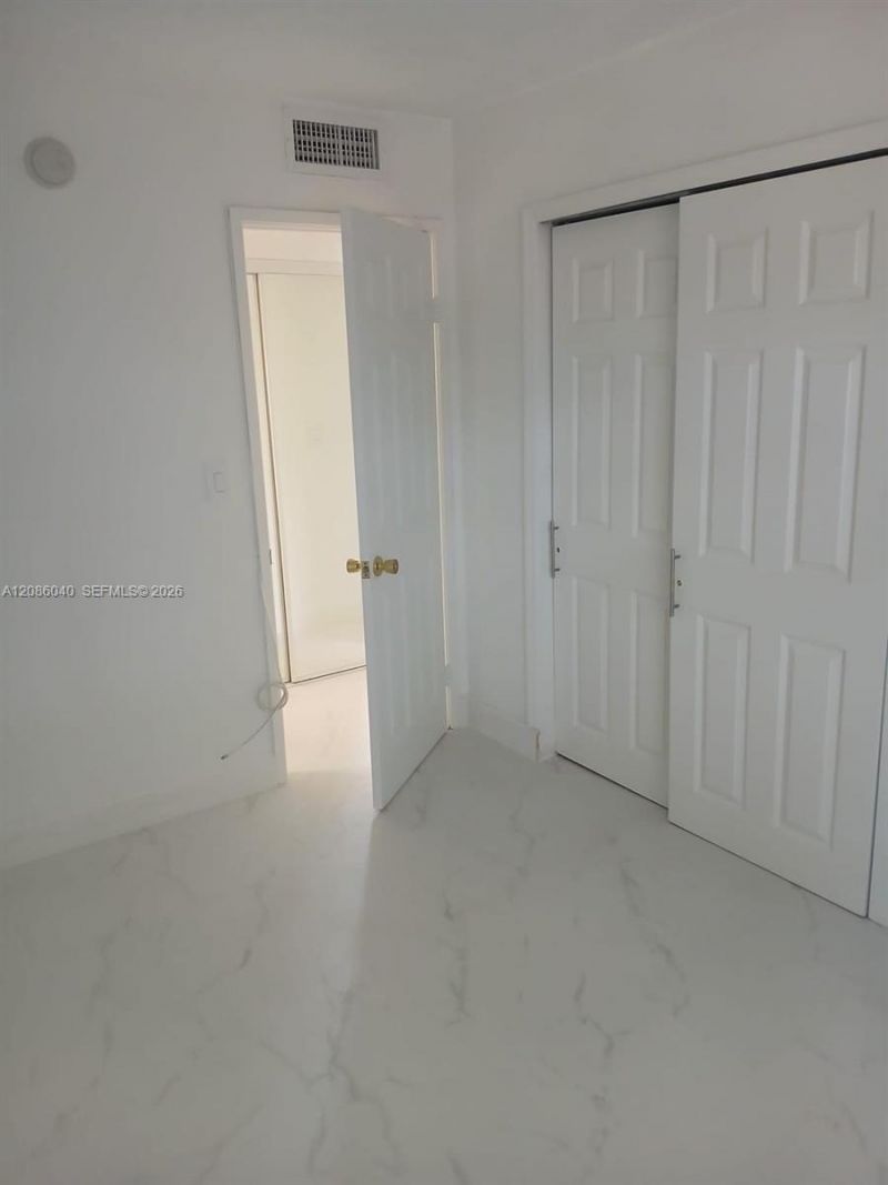 8405 NW 8th St, Unit 311, Miami, FL 33126 Photo